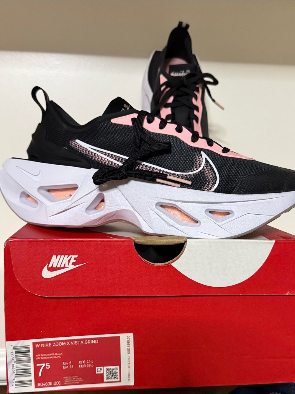Nike Women’s Vista Grind Sneaker - Black & Pink